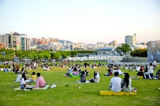 광주 동구 국립아시아문화전당 하늘마당·상상마당 | 한국경제 광주 동구 국립아시아문화전당 하늘마당·상상마당