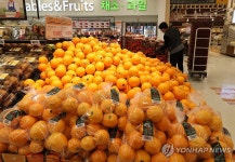 오렌지·바나나, 무관세에도 작년보다 비싸…망고는 싸져 | 한국경제 오렌지·바나나, 무관세에도 작년보다 비싸…망고는 싸져