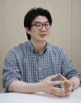 젊은 소설가 김기태 소설을 쓰면 무언가 해소되는 느낌 | 한국경제 젊은 소설가 김기태 소설을 쓰면 무언가 해소되는 느낌
