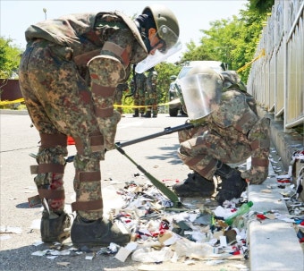 오물 풍선·전파 교란…北 회색지대 도발 본격화 | 한국경제 오물 풍선·전파 교란…北 '회색지대 도발' 본격화