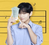 BTS 뷔 앞세워 잘나가더니컴포즈커피 필리핀 기업에 팔린다 | 한국경제TV BTS 뷔 앞세워 잘나가더니컴포즈커피 필리핀 기업에 팔린다