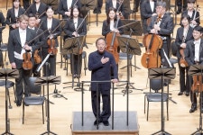 KBS교향악단 이끈 정명훈, 聖母의 비통을 끝없이 쏟아냈다 | 한국경제 KBS교향악단 이끈 정명훈, 聖母의 비통을 끝없이 쏟아냈다