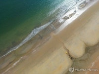 보령 독산해수욕장서 남성 시신 2구 발견…해루질 사고 추정(종합) | 한국경제 보령 독산해수욕장서 남성 시신 2구 발견…해루질 사고 추정(종합)
