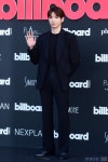 포토 강다니엘 부드러운 손인사 | 한국경제TV 포토 강다니엘 부드러운 손인사