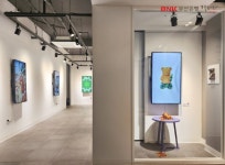 BNK부산은행, Great Wave-미디어아트 신진작가展’ 개최 | 한국경제 BNK부산은행, ‘Great Wave-미디어아트 신진작가展’ 개최
