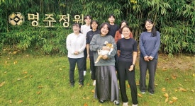 연 18만명 찾는 문화공간 겸 카페 명주정원…폐업한 시멘트공장을 상주의 핫플로 | 한국경제 연 18만명 찾는 문화공간 겸 카페 명주정원... 