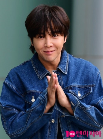 1300억 건물주 장근석 日프로그램 맡은 이유 있었다…미칠X들 리본 | 텐아시아 '1300억 건물주' 장근석, 日프로그램 맡은 이유 있었다...