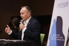 쇼팽 콩쿠르 주관 대표 조성진 우승으로 한국의 저력 확인 | 한국경제 쇼팽 콩쿠르 주관 대표 조성진 우승으로 한국의 저력 확인