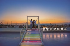 기차 타고 낭만 여행…2025 꼭 가봐야 할 도시 10 | 한국경제TV 기차 타고 낭만 여행…2025 꼭 가봐야 할 도시 10
