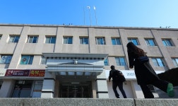 동네 상가에 조단위 기업 즐비…잠원동 건물의 정체 | 한국경제 동네 상가에 조단위 기업 즐비…잠원동 건물의 정체