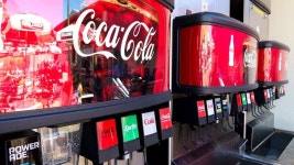 코스트코, 펩시 대신 코카콜라…美 푸드코트 논쟁 불붙다 | 한국경제 코스트코, 펩시 대신 코카콜라…美 푸드코트 논쟁 불붙다