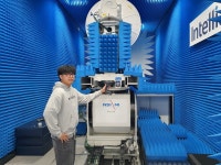 인텔리안테크 저궤도 위성 통신 시장 공략…내년 사상 최대 실적 | 한국경제 인텔리안테크 “저궤도 위성 통신 시장 공략…내년 사상 최대 실적... 