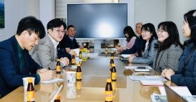 새솔학교 옆 파크골프장 갈등 종지부’…김병수 시장 학생 안전 최우선” | 한국경제 새솔학교 옆 파크골프장 ‘갈등 종지부’…김병수 시장... 