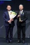 감동란, 2026 대한민국 퍼스트브랜드 대상 가공계란 부문 수상 | 한국경제 [포토] 감동란, 2026 대한민국 퍼스트브랜드 대상 가공계란 부문 수상