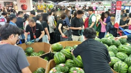 비싸도 달면 산다…롯데마트 프리미엄 과일 수요 급증 | 한국경제 비싸도 달면 산다…롯데마트 프리미엄 과일 수요 급증