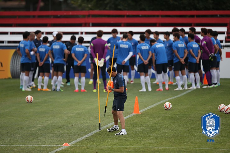 박주호, 축구협회 국대팀 감독 선임과정 폭로...협회 법적 대응 검토