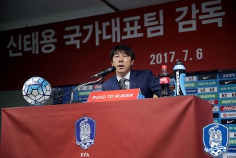 KFA | 대한축구협회 [생생화보] 신태용의 과거와 현재, 국가대표팀 감독이 되기까지
