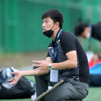 KFA | 대한축구협회 서서히 빛을 발하는 김정우 감독의 ‘칭찬 리더십’