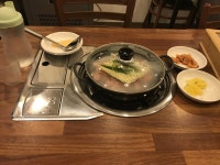 정문 앞 평범식당 1인 부대찌개
