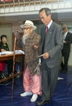Yoon Yong-sik, 104, arrives at the polling station to cast ... - The Korea Times Yoon Yong-sik, 104, arrives at the polling... 
