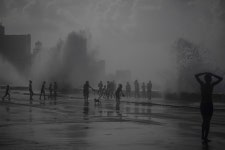 Hurricane Ian pounds Florida as monster storm