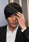 Singer Eru booked for alleged drunk driving - The Korea Times Singer Eru booked for alleged drunk driving 