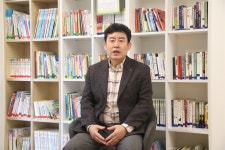 [Interview] North Korean defectors bear brunt of remittance scams - The Korea Times [INTERVIEW] North Korean defectors bear brunt... 
