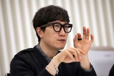 흡입구를 전면에, 그러면서도 예쁘게… ‘블루스카이’ 디자이너 4인방의 고군분투기 – Samsung Newsroom Korea 흡입구를 전면에... 