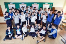 삼성전자 임직원, 용인 동백중학교 ‘1일 과학교사’로 변신하던 날 – Samsung Newsroom Korea 삼성전자 임직원, 용인 동백중학교 ‘1일... 