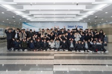 아이들의 미래를 키우는 특별한 견학 현장 – Samsung Newsroom Korea... 우리는 같은 꿈을 꾼다! 아이들의 미래를 키우는 특별한 견학 현장