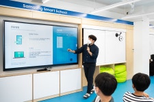 맘껏 표현하고 공유하는 교실, ‘삼성 스마트스쿨’ 현장에 가다 – Samsung Newsroom Korea 맘껏 표현하고 공유하는 교실, ‘삼성... 