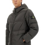 STONE ISLAND-스톤아일랜드 남성 그레이 CRINCKLE REPS NY 숏... 스톤아일랜드 남성 그레이 CRINCKLE REPS NY 숏 패딩 4100011... 