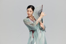 팬과 함께 춤을 추는 클래식 동양의 아름다움 사진 무료 다운로드 - Lovepik 팬과 함께 춤을 추는 클래식 동양의 아름다움