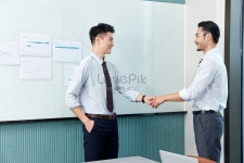 협력을 논의하는 엘리트 팀 회의실 사진 무료 다운로드 - Lovepik 협력을 논의하는 엘리트 팀 회의실