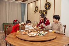 가족 식탁 사진 무료 다운로드 - Lovepik 가족 식탁