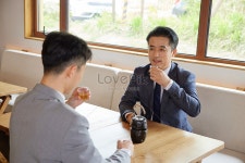 비즈니스 사람들이 차를 시음하고 수다를 떨다 사진 무료 다운로드 - Lovepik 비즈니스 사람들이 차를 시음하고 수다를 떨다