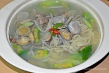 [바지락 칼국수] 자연산 바지락으로 만든 바지락 칼국수