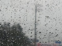 비 오는 날 2160p60