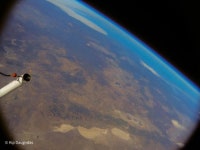 로켓과 고프로로 지구사진 찍기