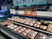 단층 대형마트 중 하나인 홈플러스 면목점...