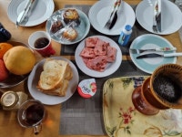 커피향 짙은 아침