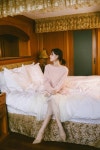 윤지
