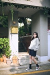 윤지