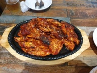 동네에 마지막 남은 진짜 숯불바베큐