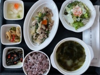 산후조리원 밥 잘나오네요