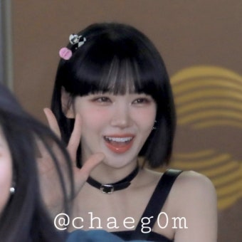 LE SSERAFIM__김채원