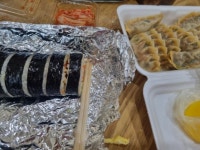 김밥에 만두