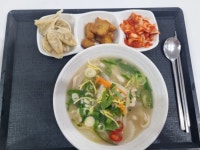 닭칼국수
