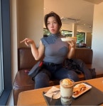 요즘핫하다움 | 요즘 핫한 어느 여자 유튜버 몸매