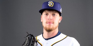 Padres recall Buddy Baumann, Alexi Amarista Padres recall LHP Baumann, utilityman Amarista